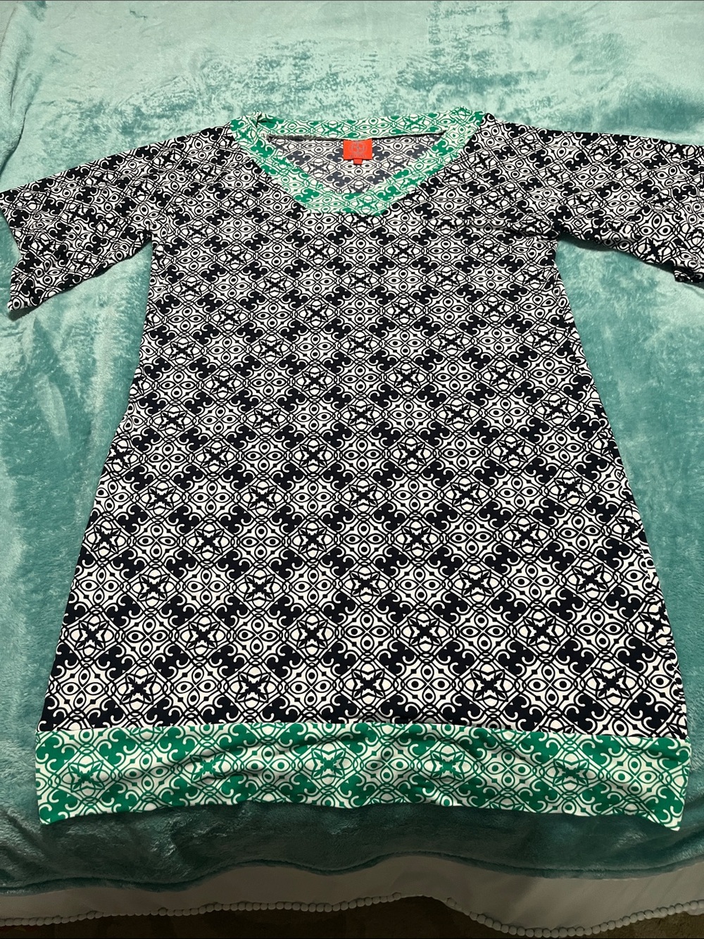 Tracy negoshian black and green print dress